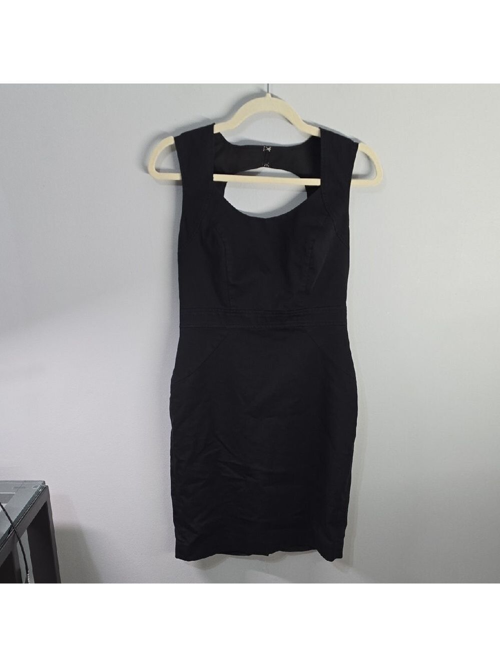 Ann Taylor Black Midi Sheath Dress with Scoop Neck Women's Size 0 Lightweight